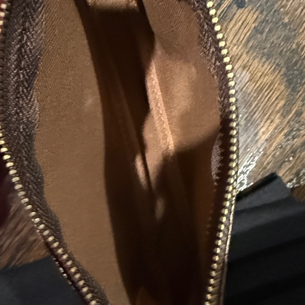 Louis Vuitton Brown and Gold Monogram Pouch - Picture 3 of 16